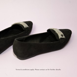 Japanese woven Flat Pumps | Streamline pointed design | Handmade | Black | RS6918B