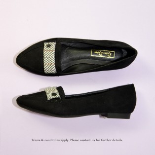 Japanese woven Flat Pumps | Streamline pointed design | Handmade | Black | RS6918B