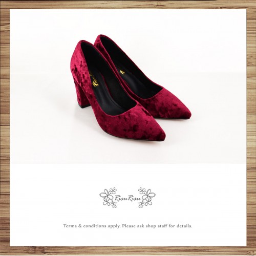  Classic Day / Retro pointed heels with deep wine red velvet  / RS7237A