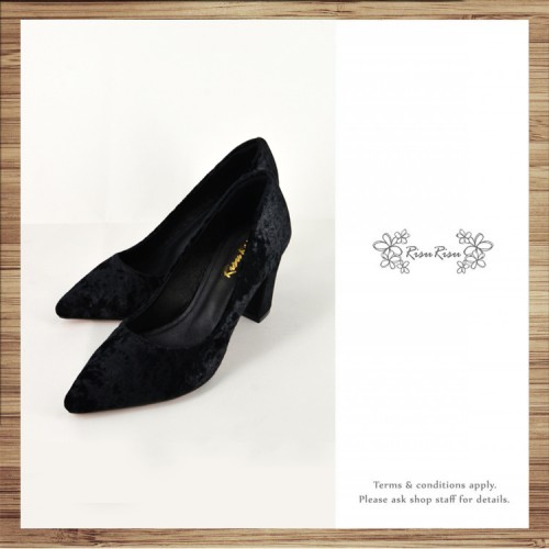  Classic Day / Retro pointed heels with deep black velvet  / RS7237C