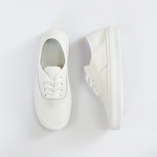 Lace-up Casual Sneaker | Breatheable | leather Cushion Insole | White | RS7530A