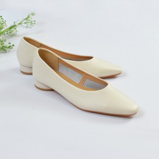 Slim fit feet | Classic Square Toe Heel Shoes | White | RS7577A